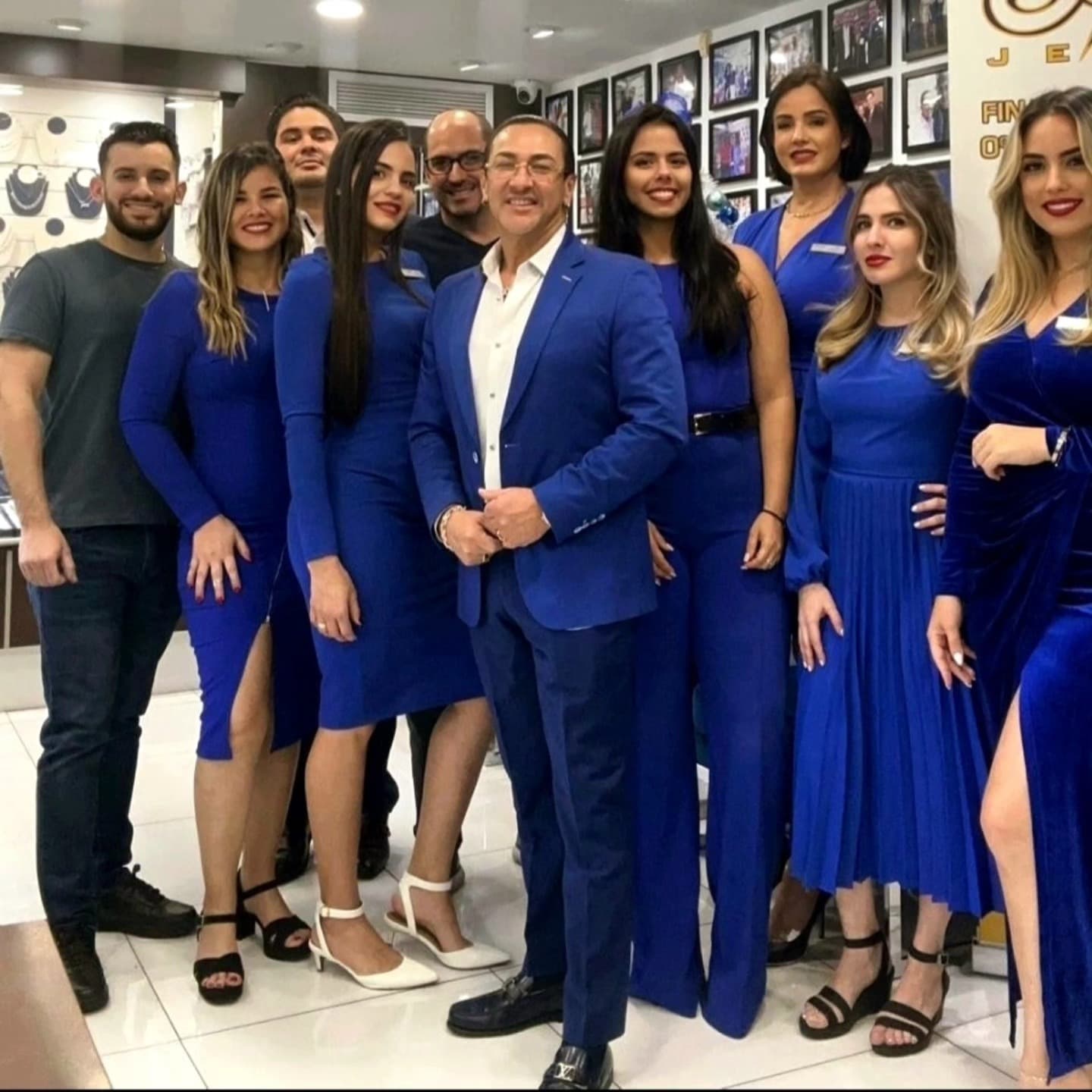 El equipo de Ariel's Jewelry — Miami