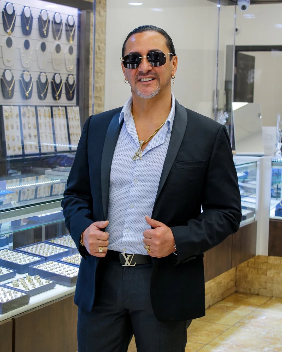 Ariel, fundador de Ariel's Jewelry — Miami
